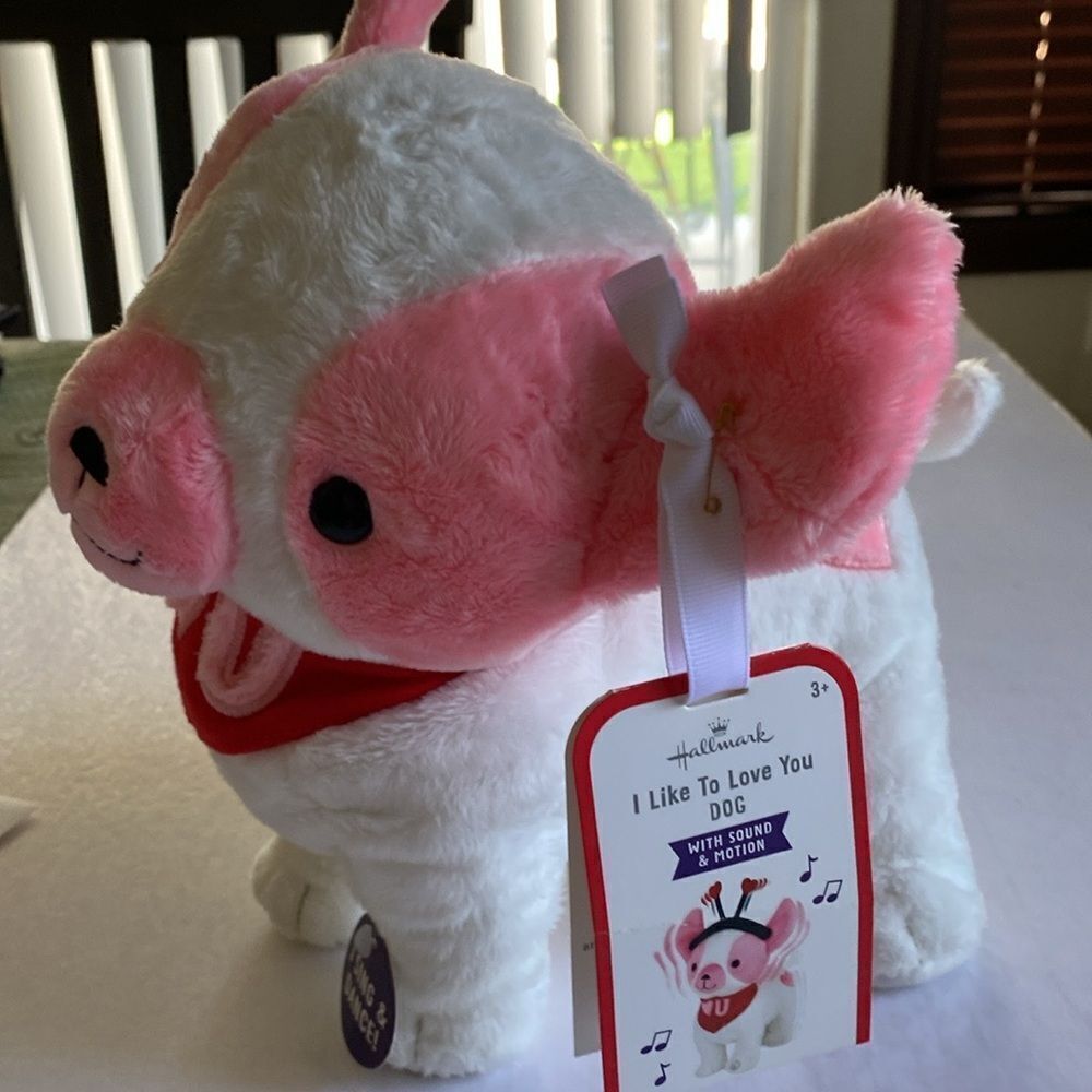 HALLMARK “I Like to Love You Dog” with Sound & Motion